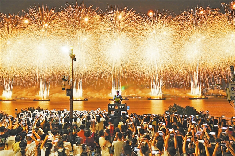 暖暖的藏藍(lán) 穩(wěn)穩(wěn)的平安